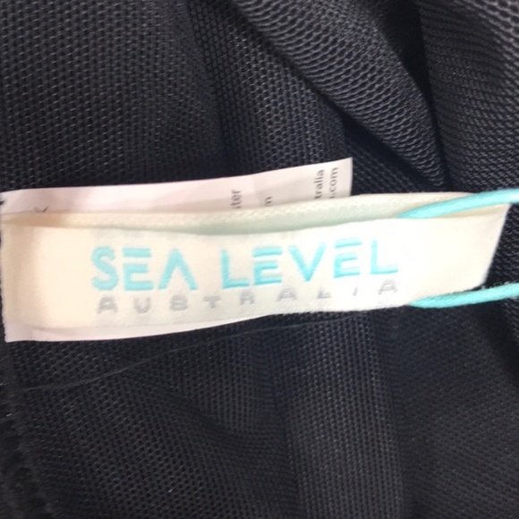 SEA LEVEL Essentials Twist Front Multifit Swimsuit - Picture 4 of 7